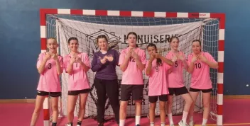 Nos minimes filles de handball sont CHAMPIONNES DE BRETAGNE UGSEL